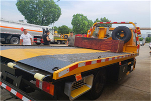 营山附近拖车电话号码服务